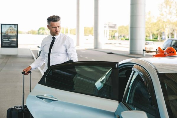 Comment trouver un taxi fiable à l'aéroport de Lille ?